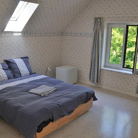 Tres Belle Villa 4 Facades Dans Quartier Vert Et Arbore - 5 Kms De นามูร์ ภายนอก รูปภาพ